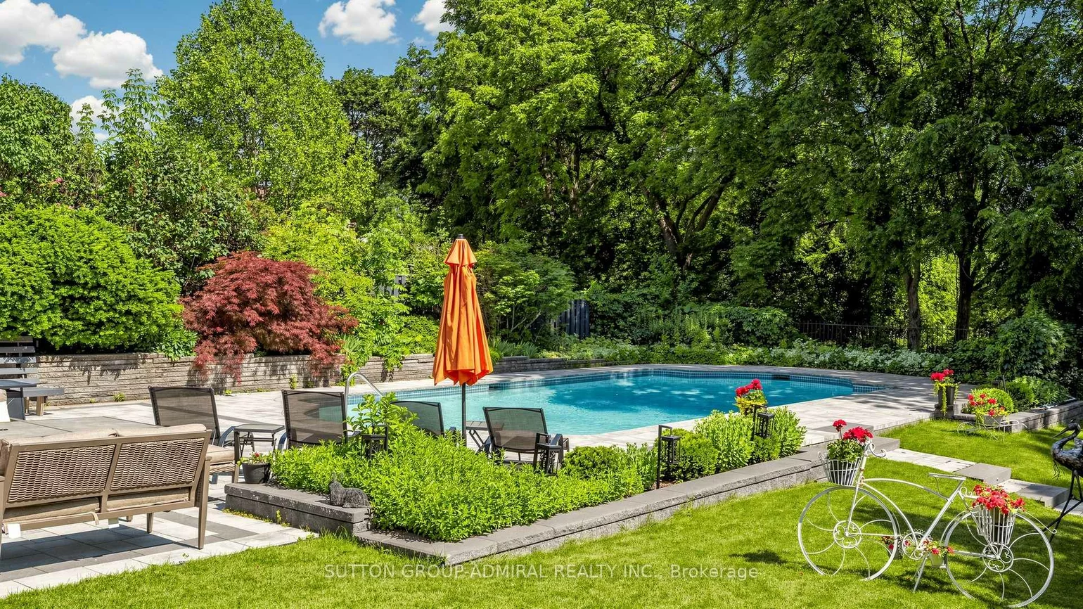 33, Thorny Brae, Royal Orchard, Markham