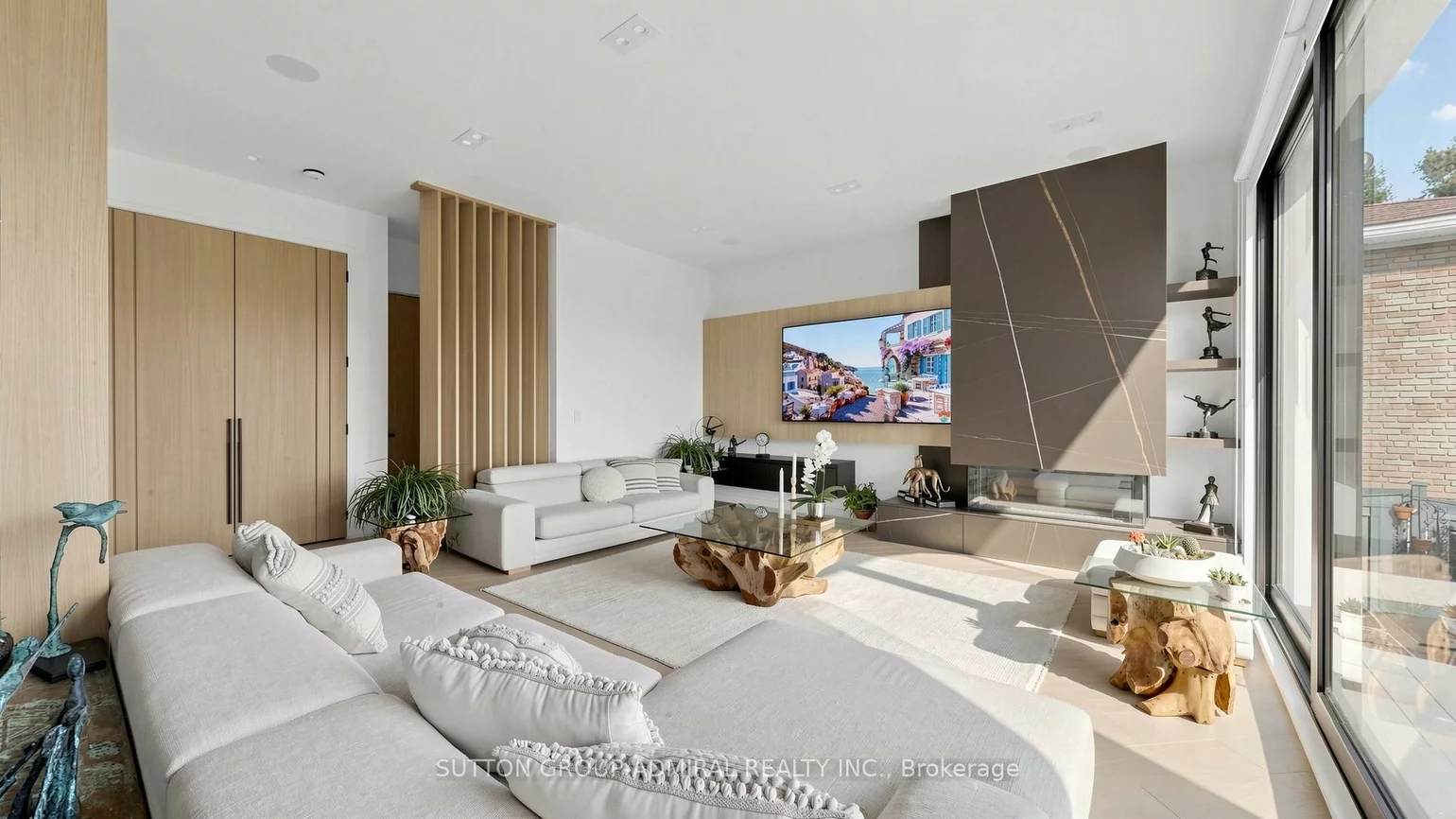 33, Thorny Brae, Royal Orchard, Markham