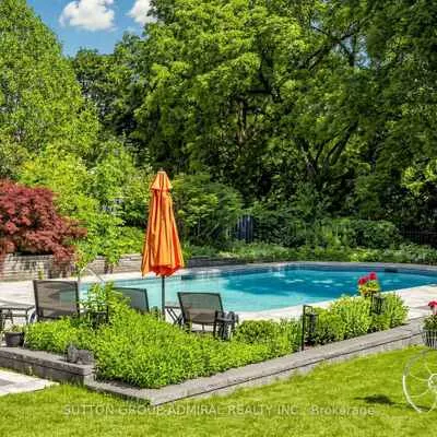 33, Thorny Brae, Royal Orchard, Markham