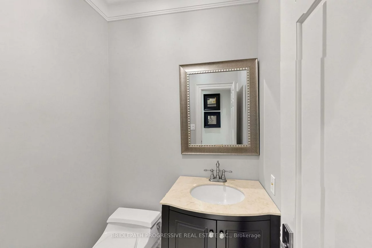 2, Thornlea, Thornhill, Markham