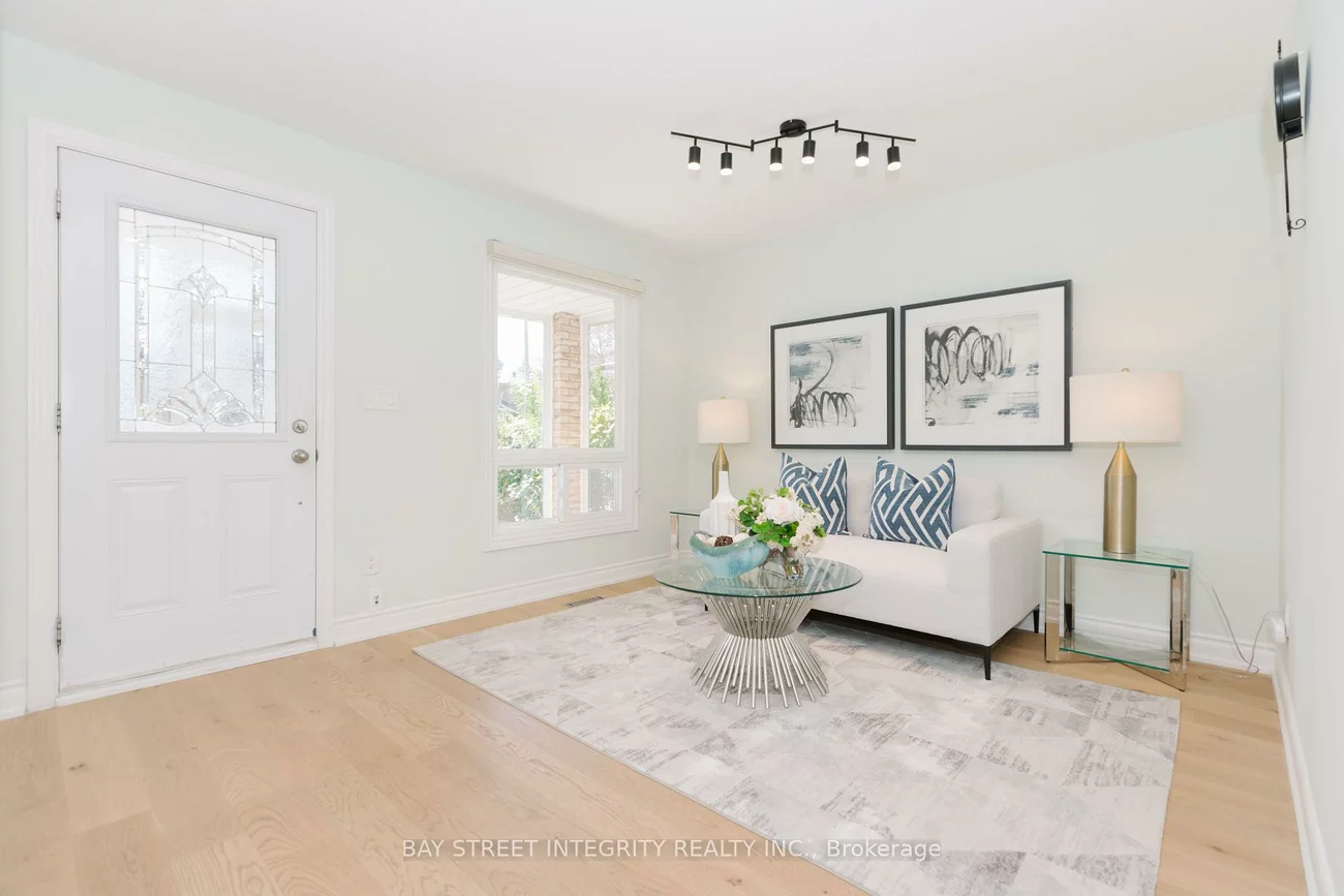12, Charnwood, Aileen-Willowbrook, Markham