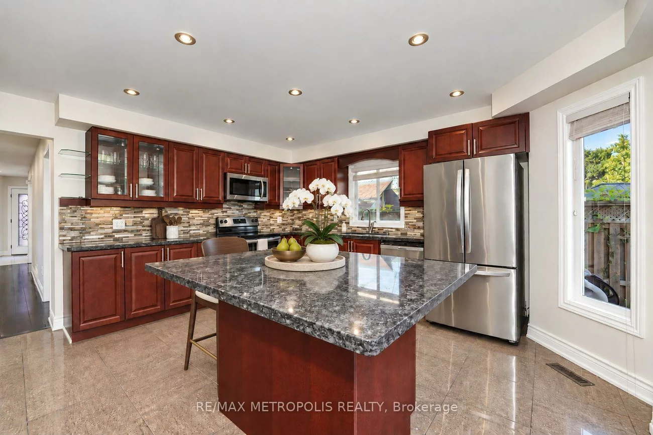 214, Elson, Middlefield, Markham