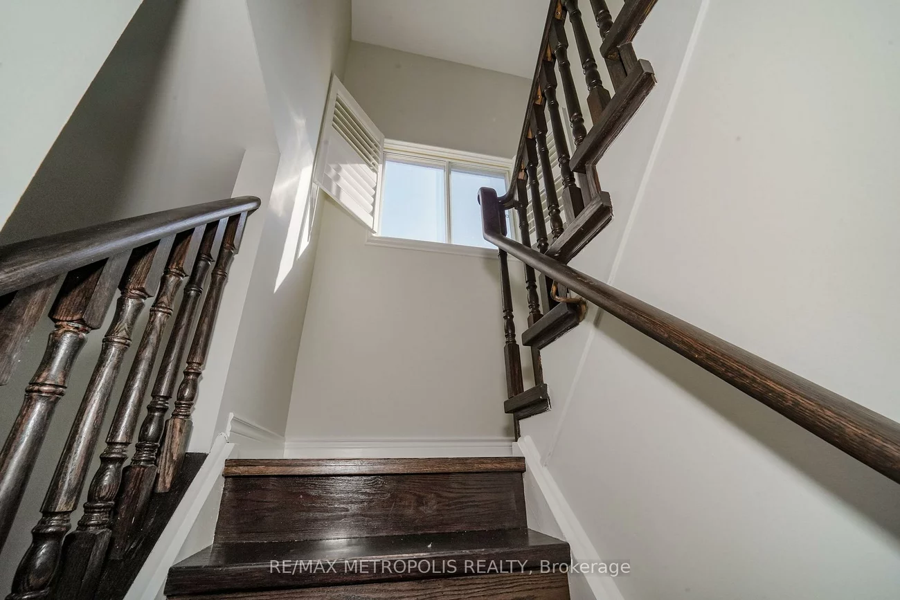 214, Elson, Middlefield, Markham
