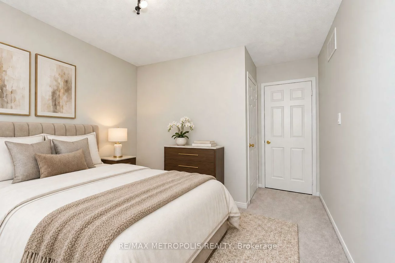 214, Elson, Middlefield, Markham