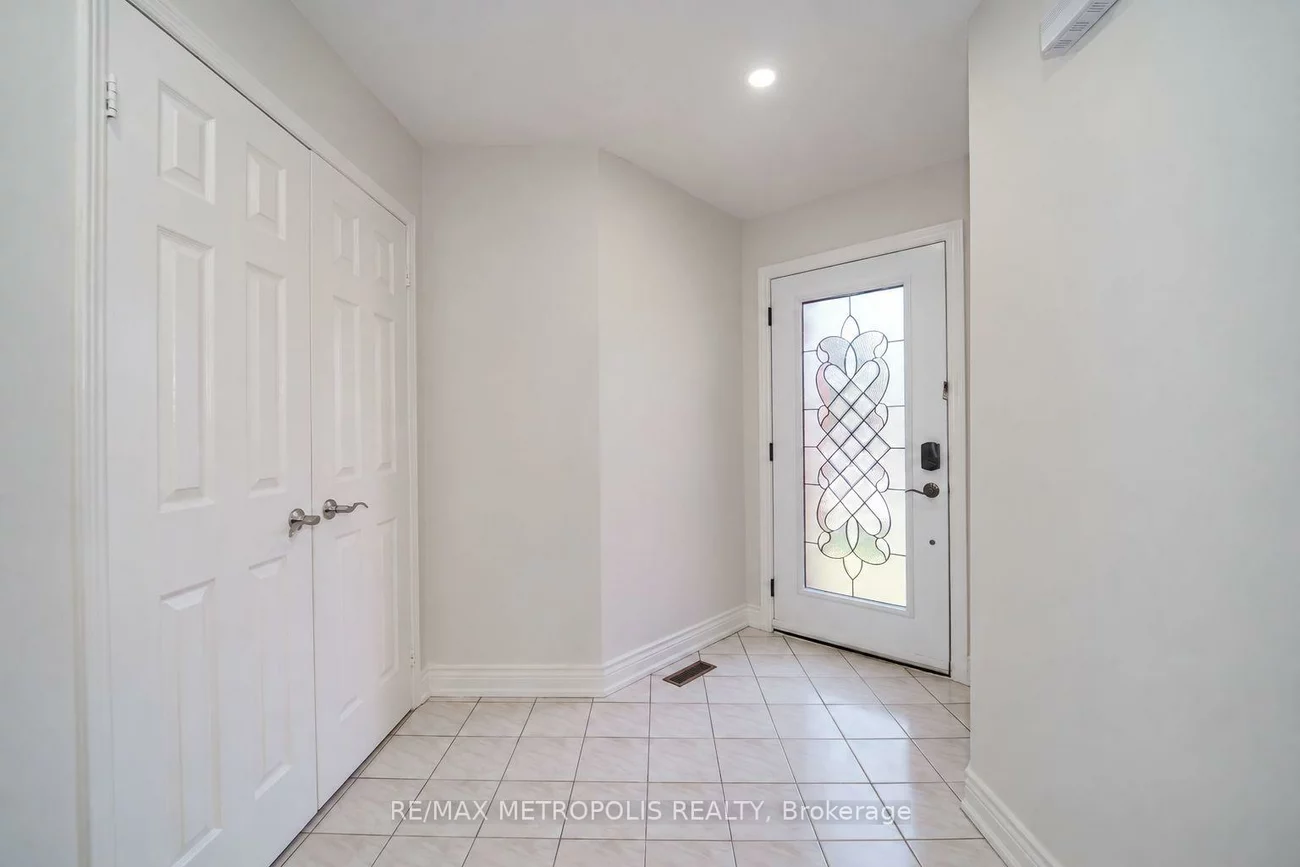 214, Elson, Middlefield, Markham