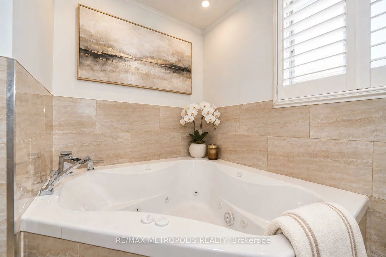 214, Elson, Middlefield, Markham