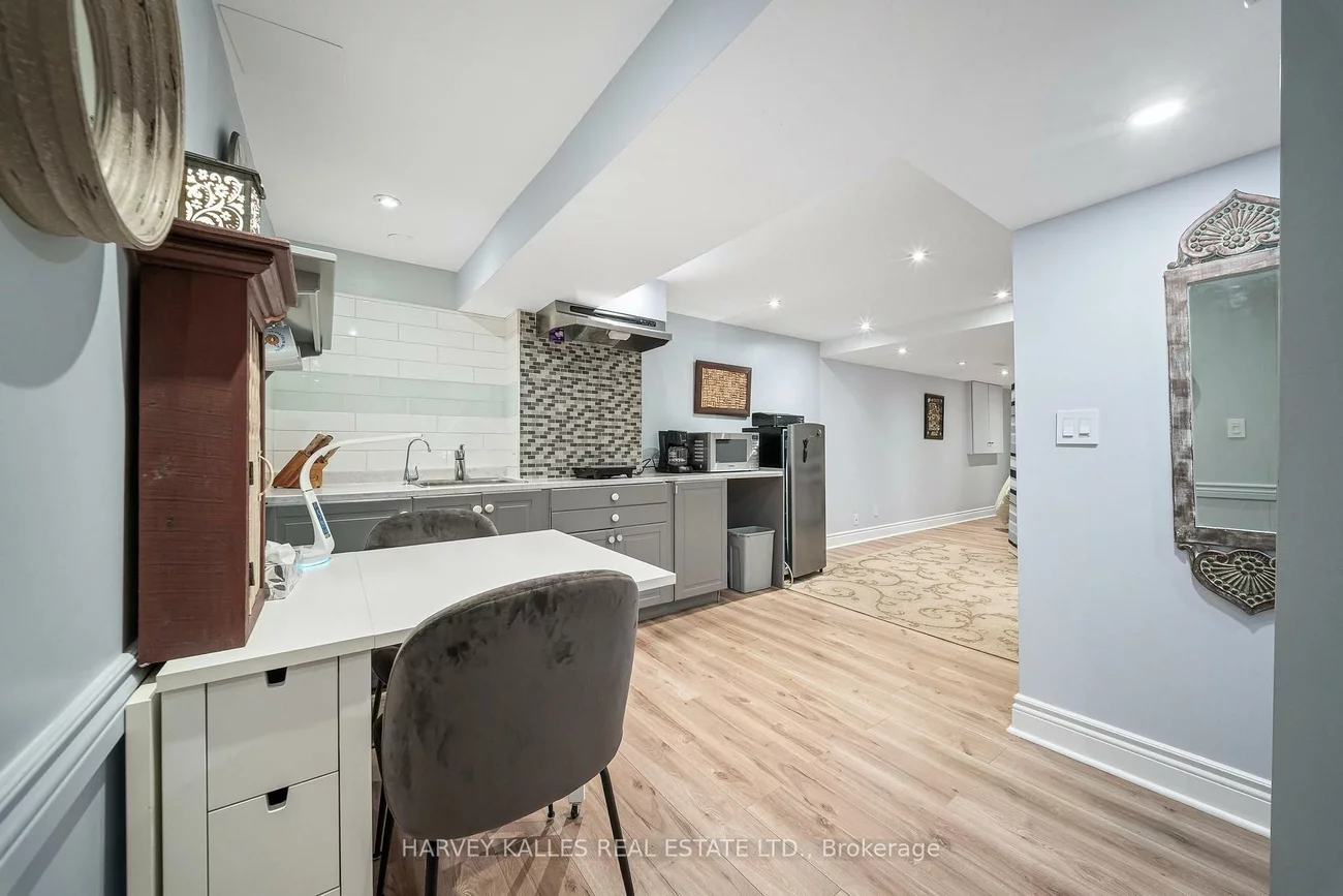 221, Snowshoe, German Mills, Markham