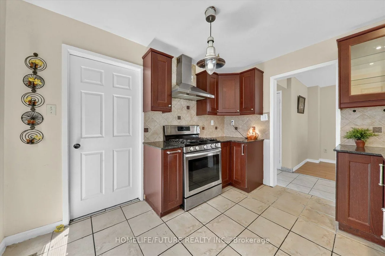63, Chloe, Middlefield, Markham