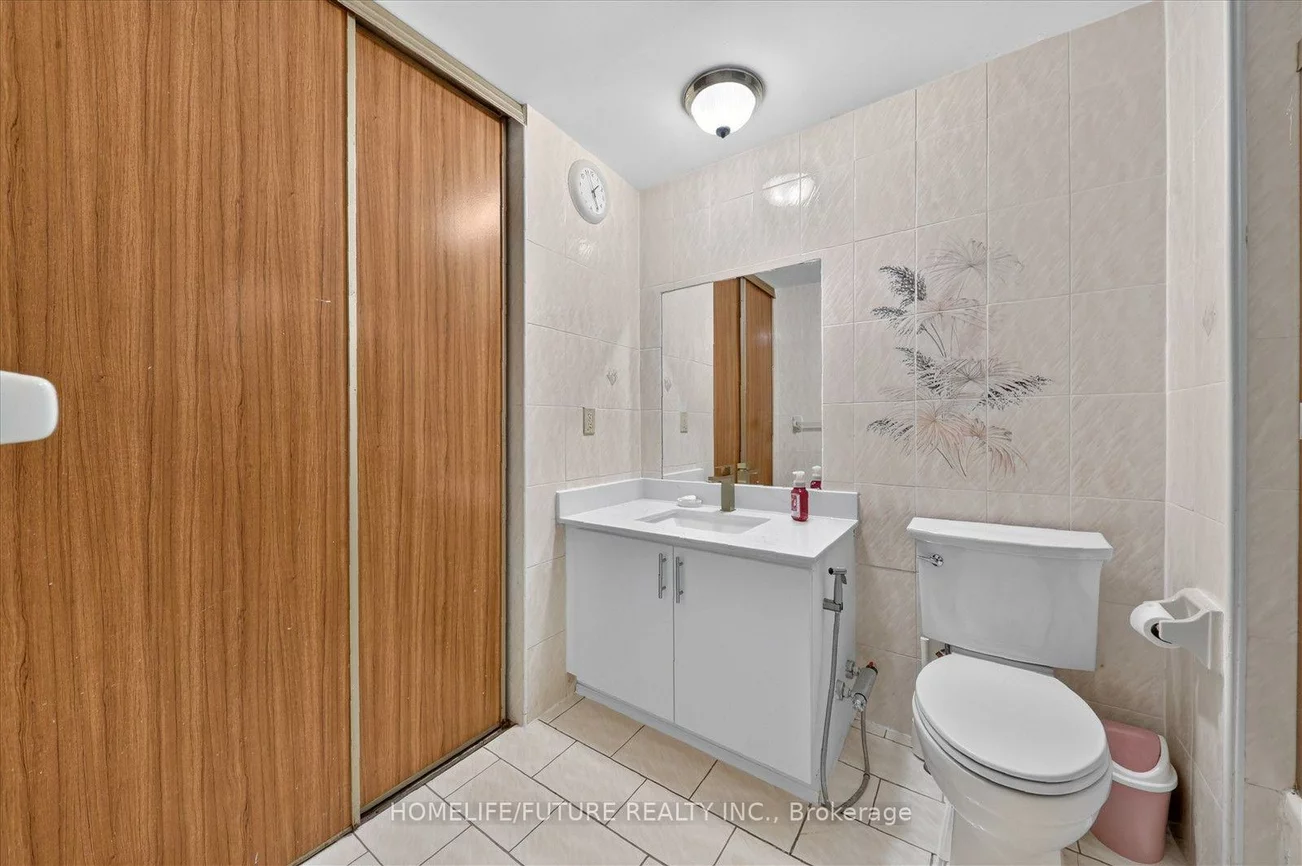 63, Chloe, Middlefield, Markham
