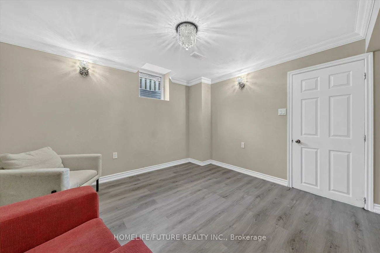 63, Chloe, Middlefield, Markham