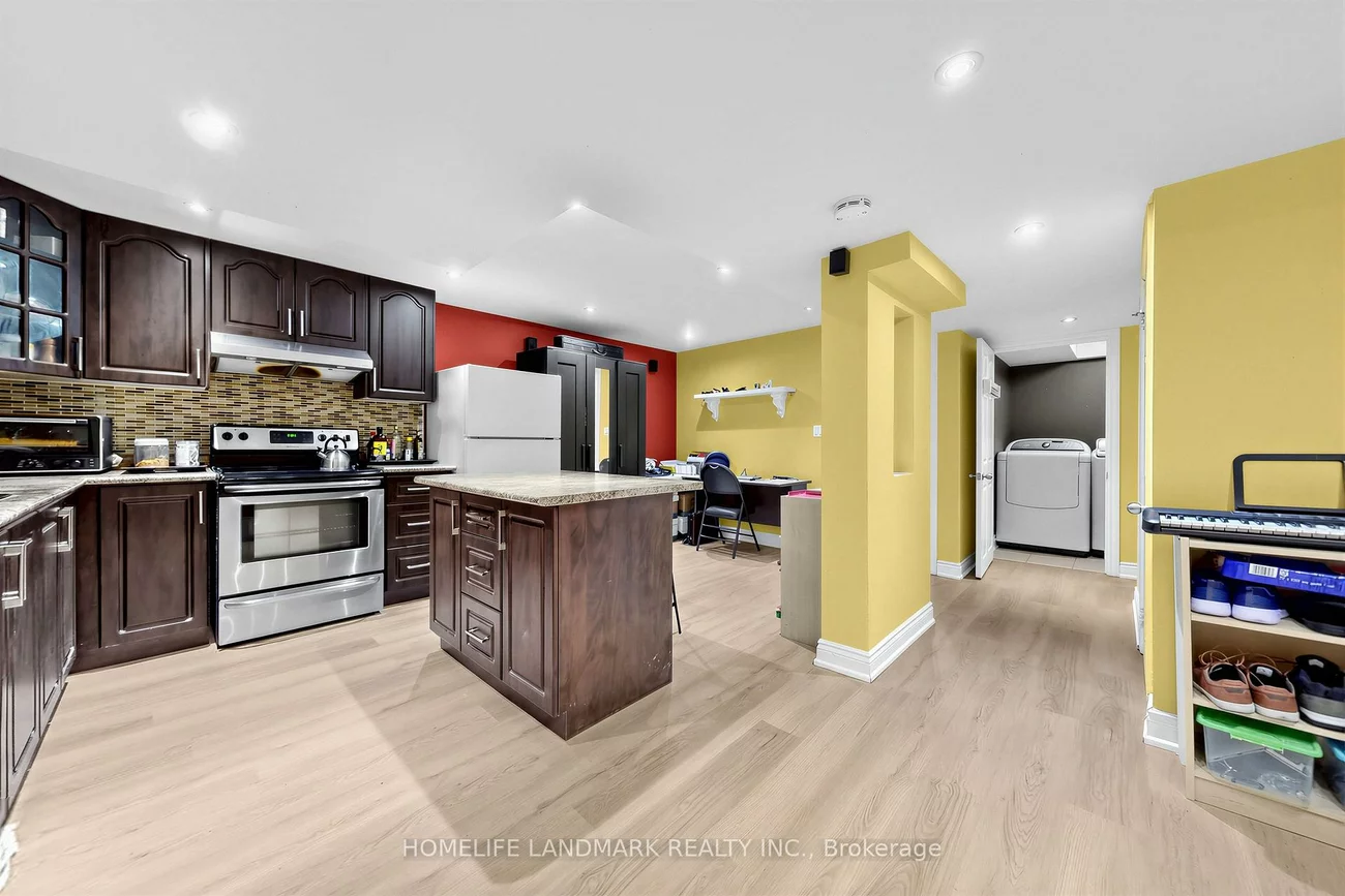 106, Clarion, Middlefield, Markham