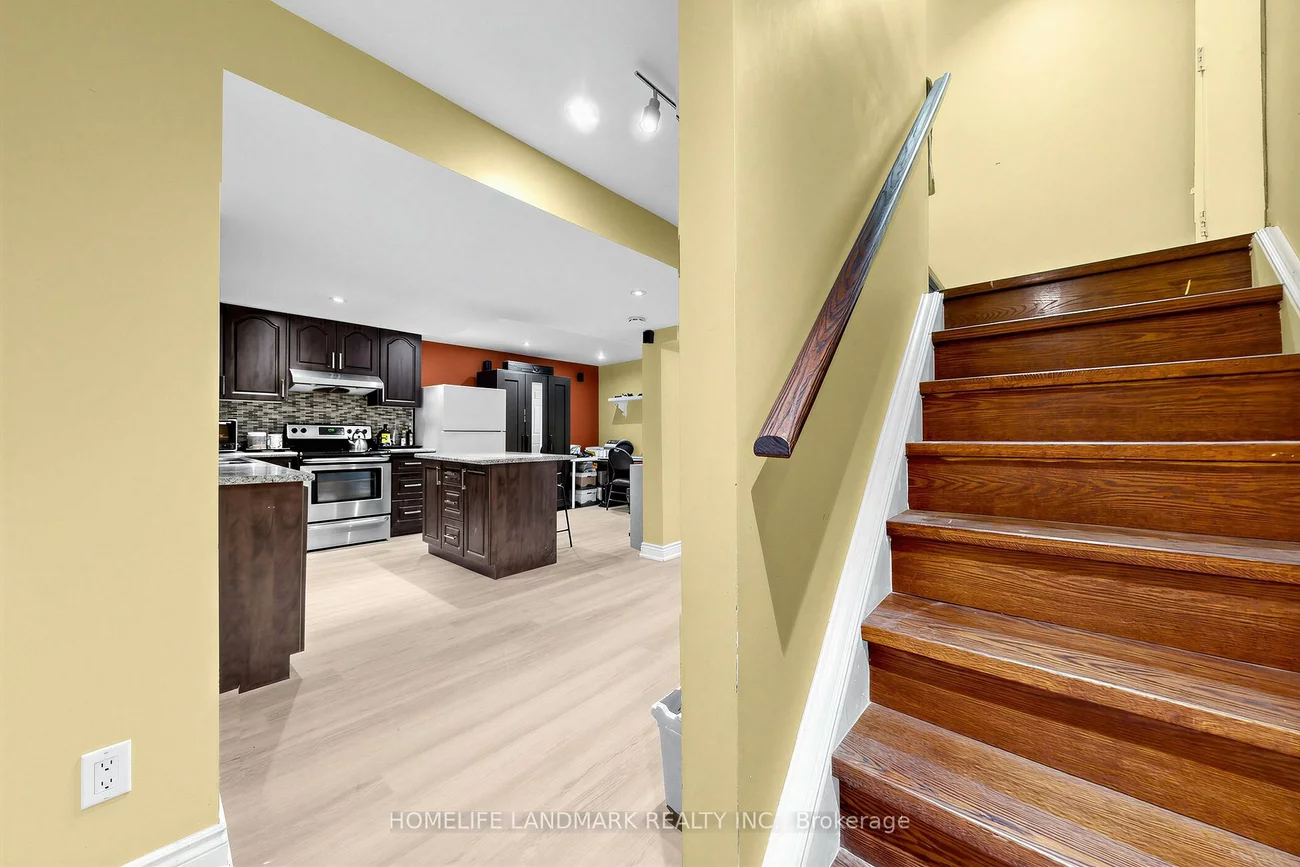 106, Clarion, Middlefield, Markham