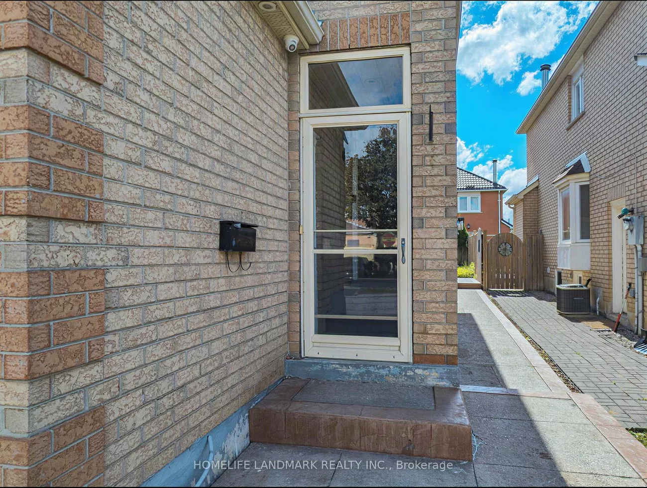 106, Clarion, Middlefield, Markham