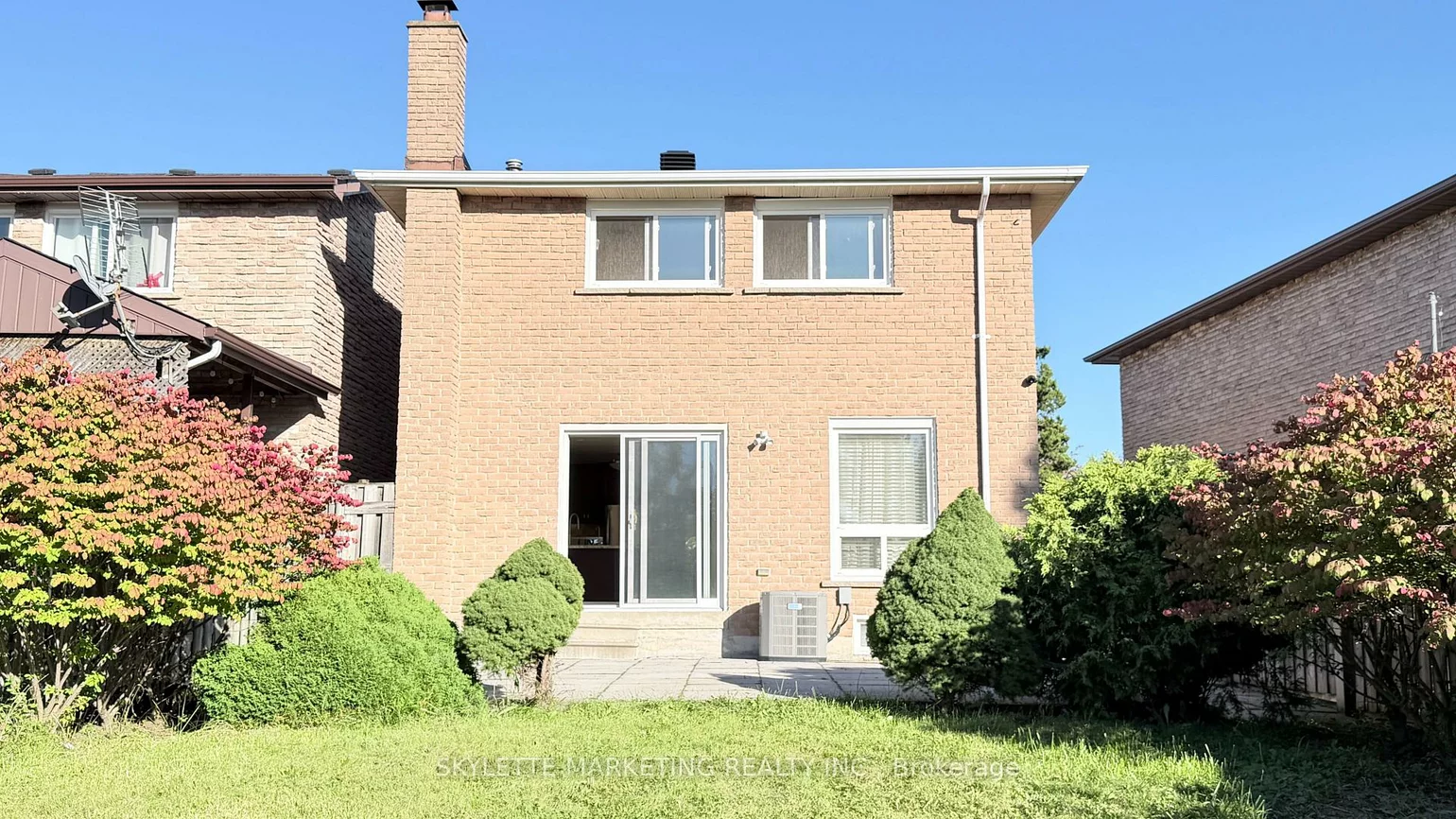 30, Ascot, Milliken Mills West, Markham