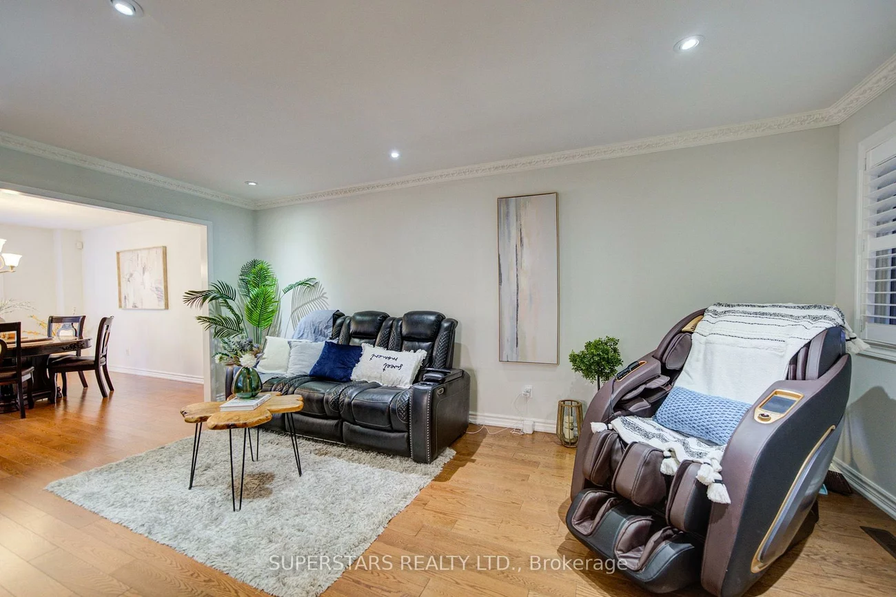 75, Marydale, Middlefield, Markham
