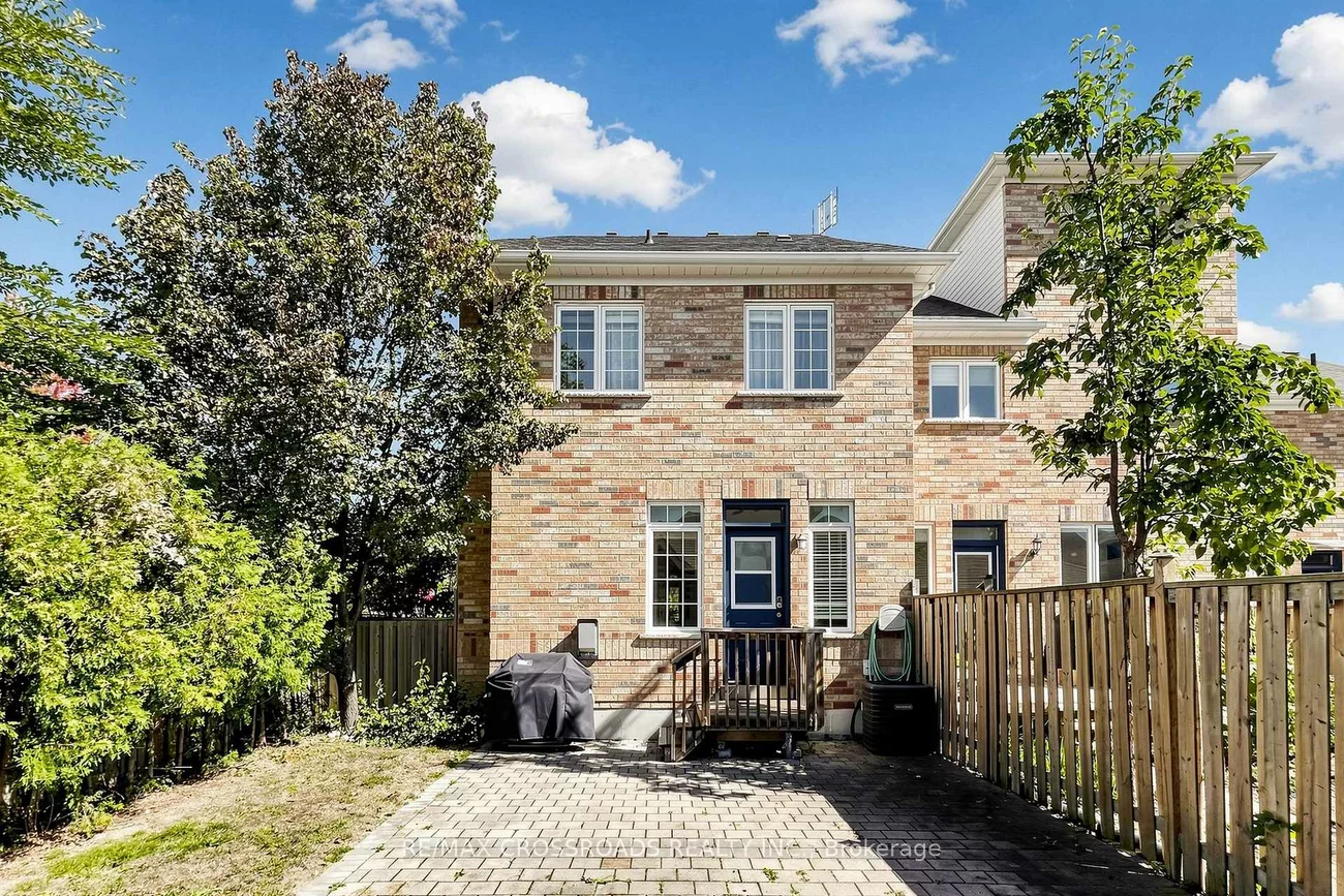 37, Queen's Plate, Angus Glen, Markham