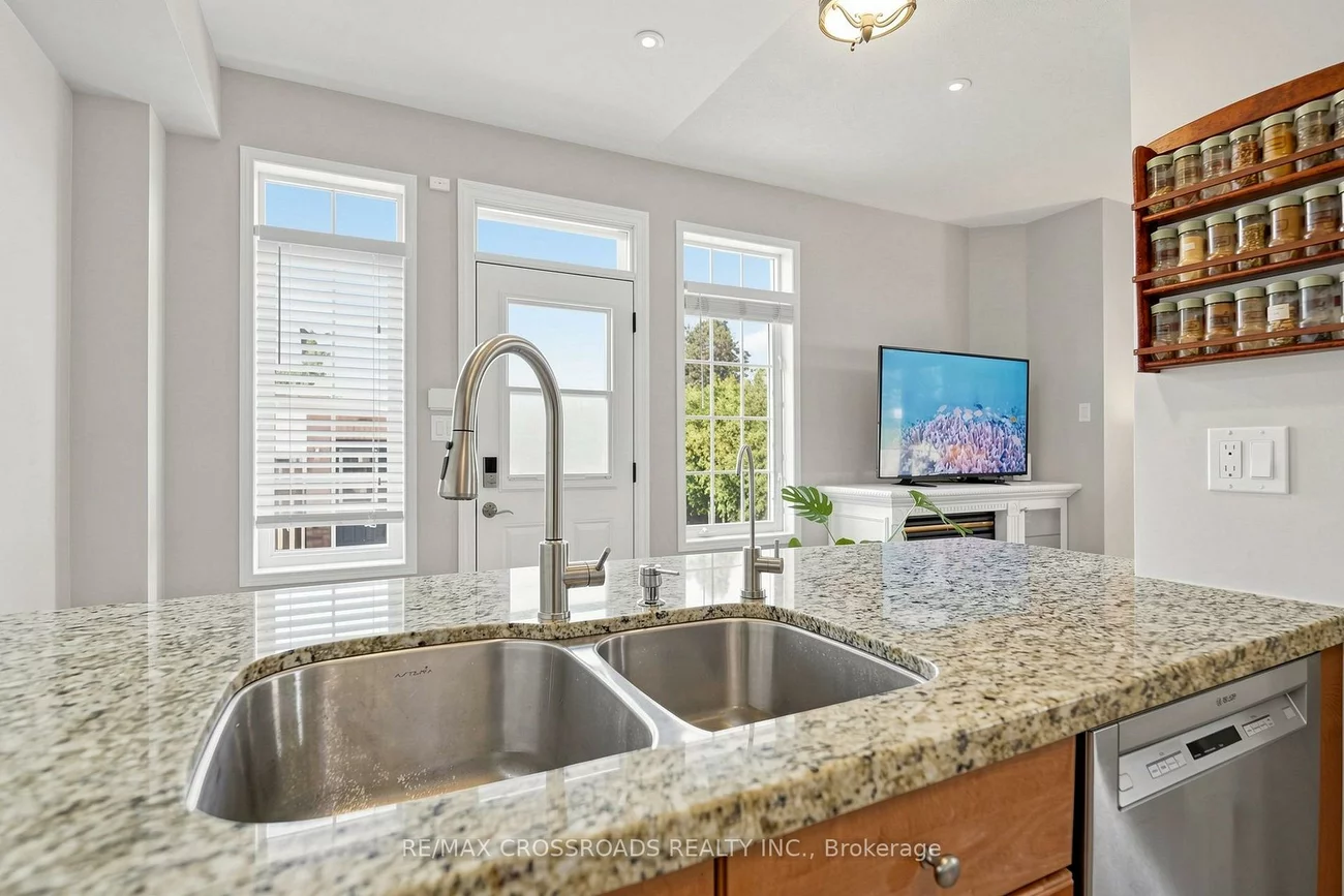 37, Queen's Plate, Angus Glen, Markham