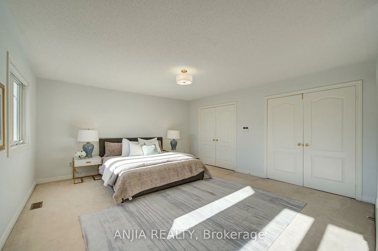 16, Forest Manor, Wismer, Markham