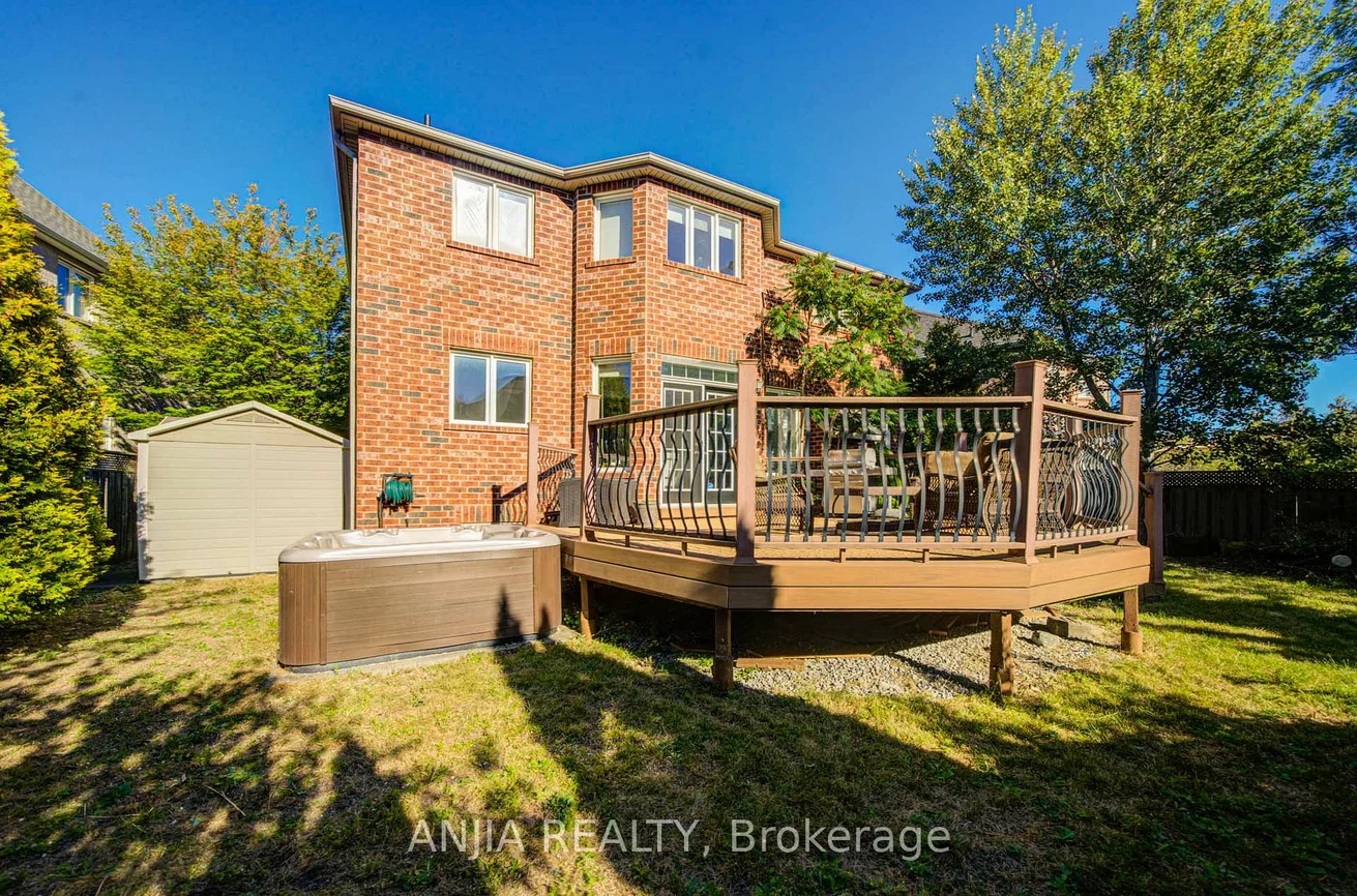 16, Forest Manor, Wismer, Markham