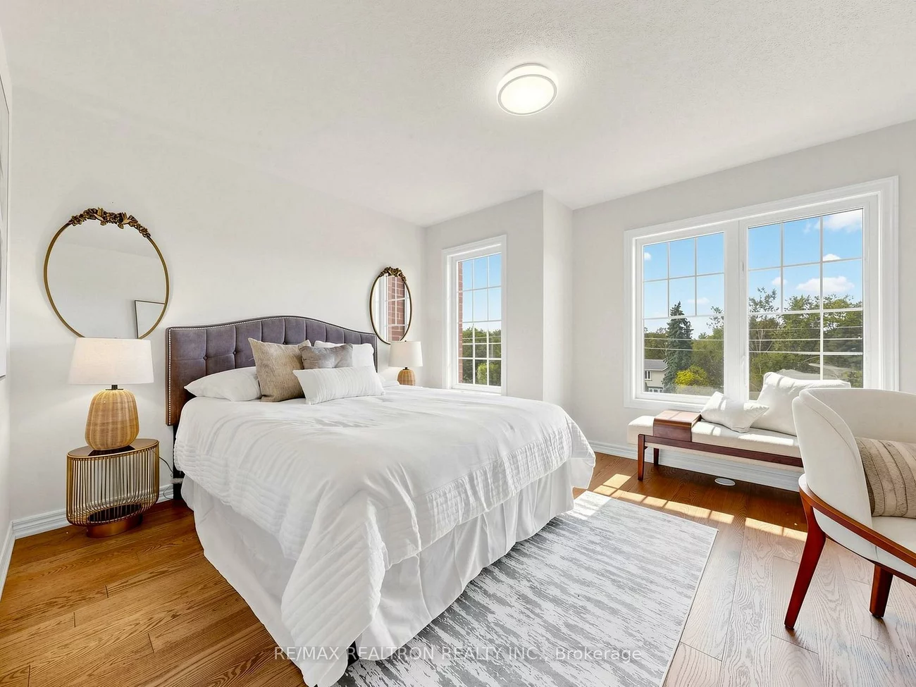 71, Dundas, Greensborough, Markham