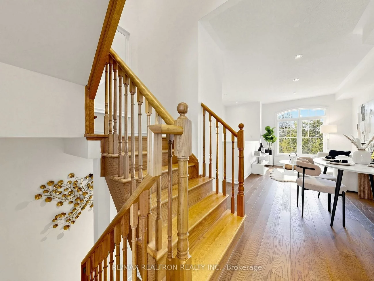 71, Dundas, Greensborough, Markham