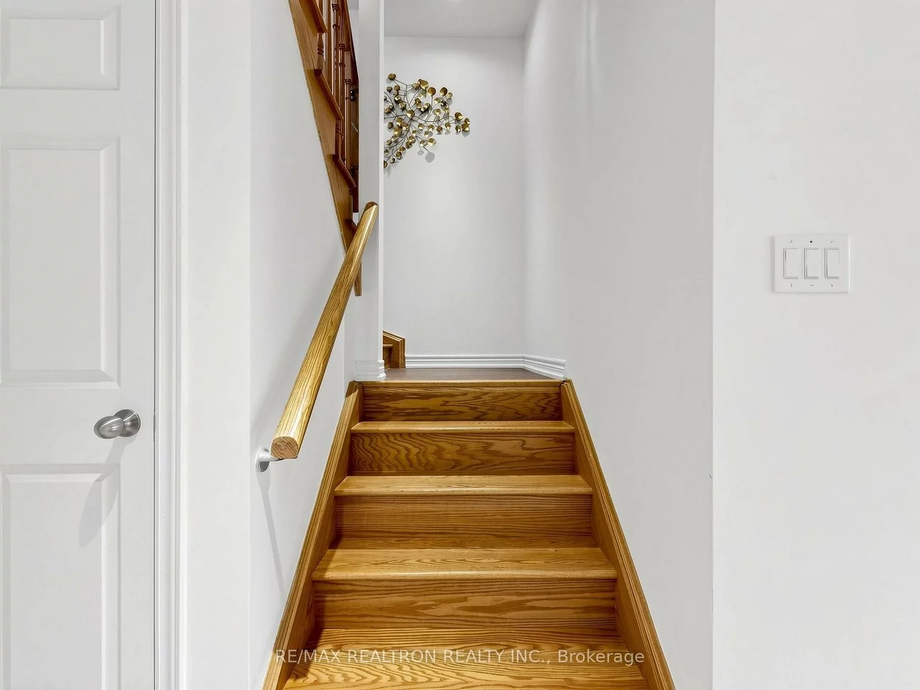 71, Dundas, Greensborough, Markham