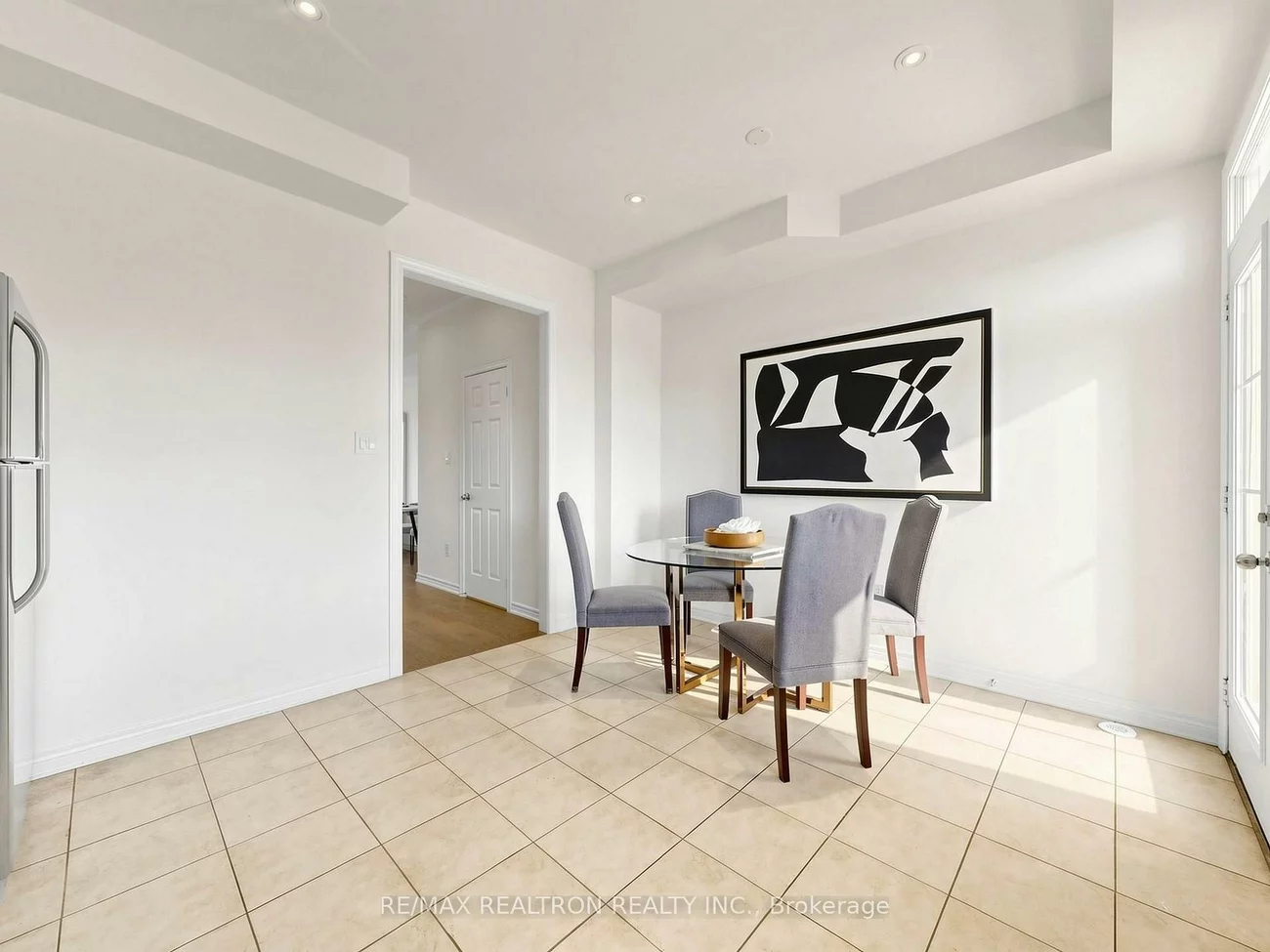 71, Dundas, Greensborough, Markham