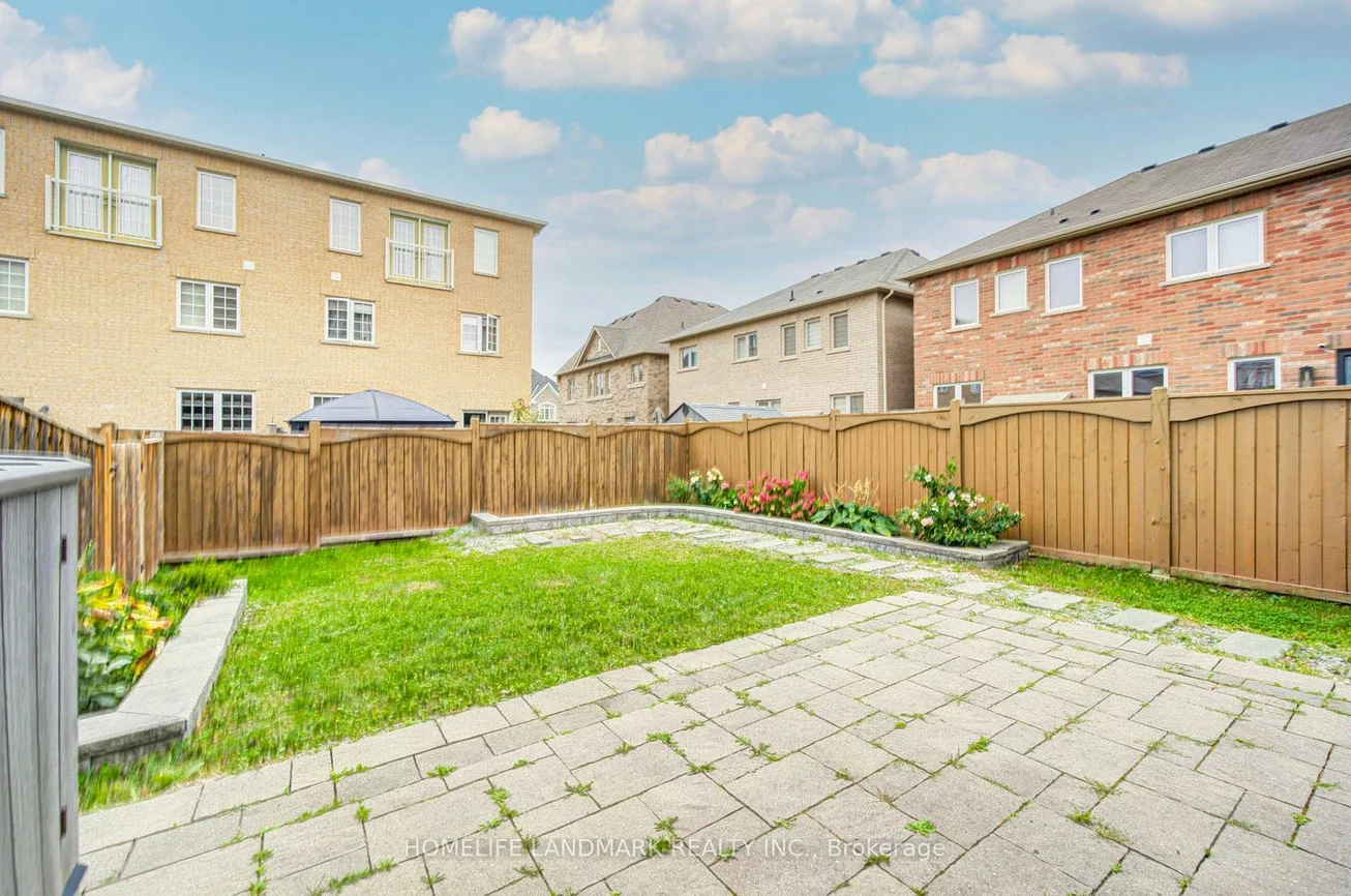 17, Etherington, Victoria Square, Markham