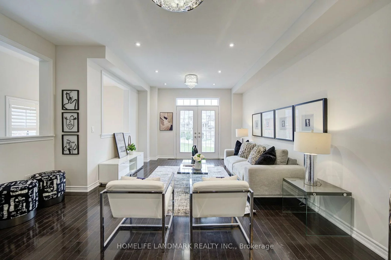17, Etherington, Victoria Square, Markham