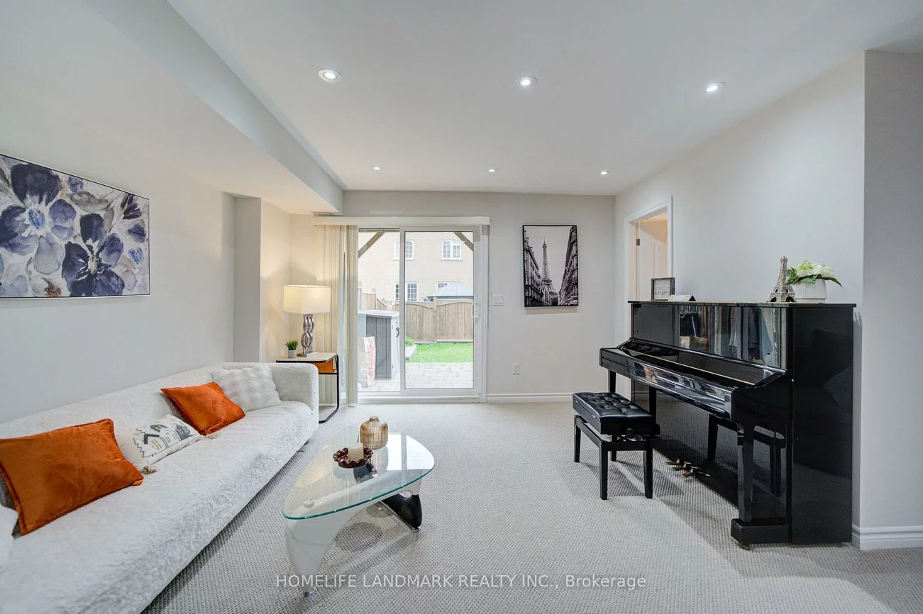 17, Etherington, Victoria Square, Markham