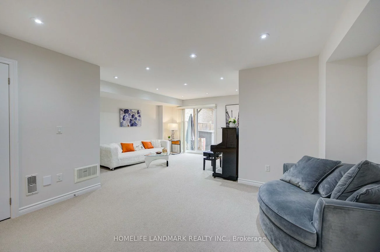 17, Etherington, Victoria Square, Markham