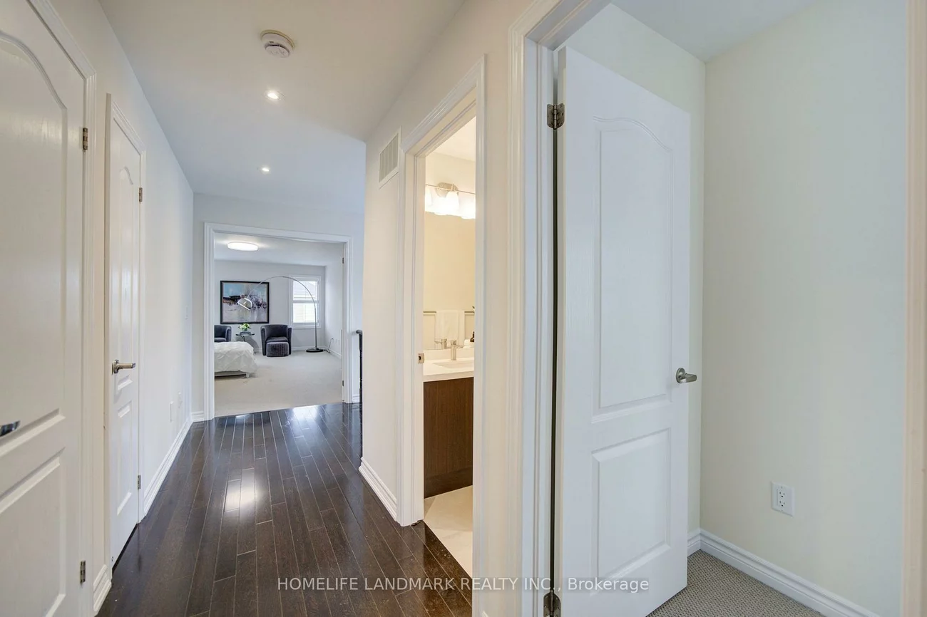 17, Etherington, Victoria Square, Markham