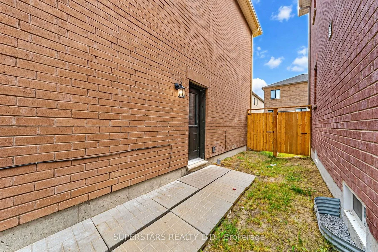 16, Lepp, Middlefield, Markham