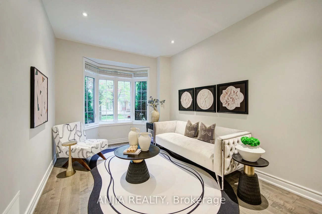 6, Wildmoor, Cornell, Markham