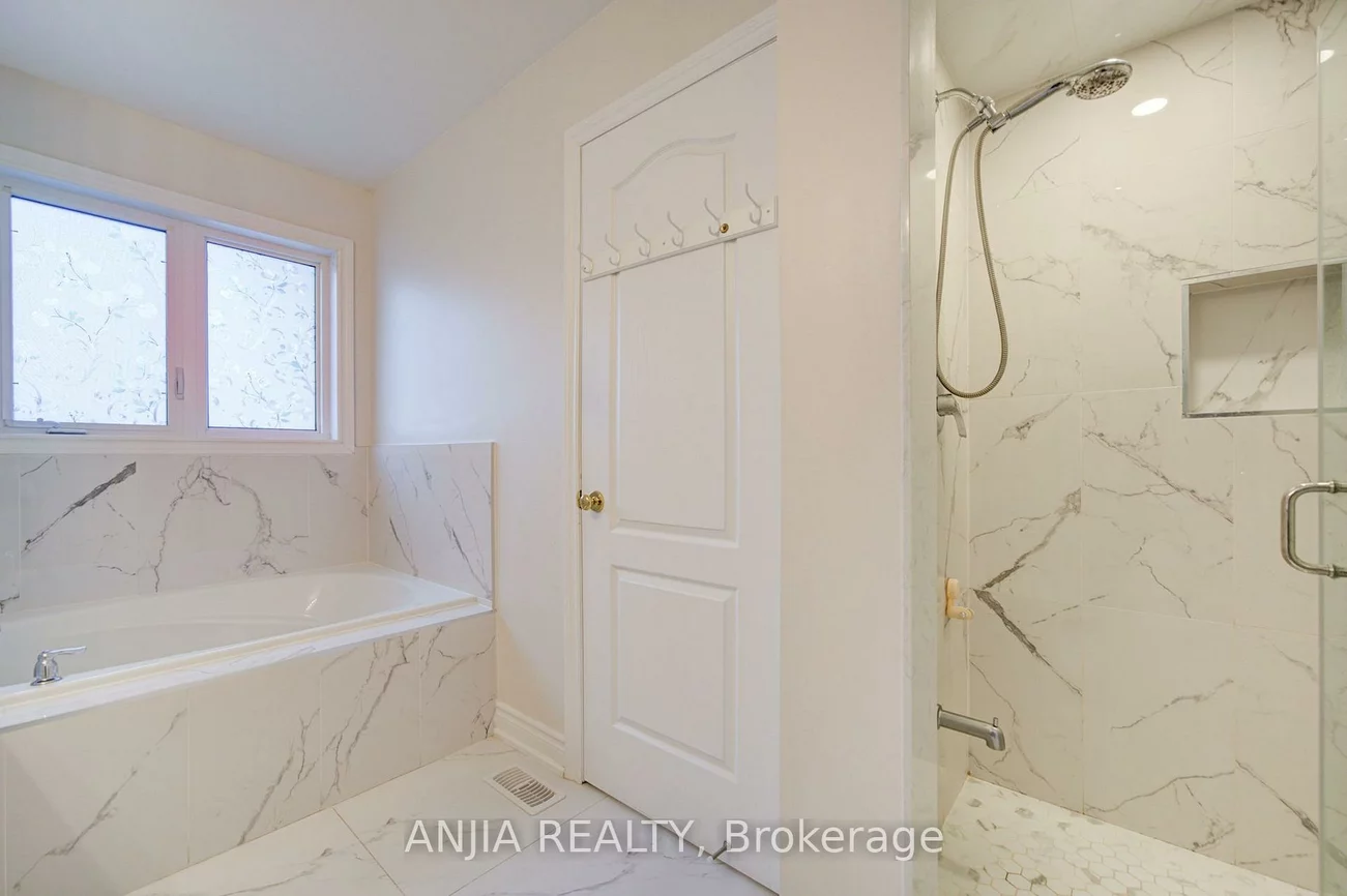 6, Wildmoor, Cornell, Markham