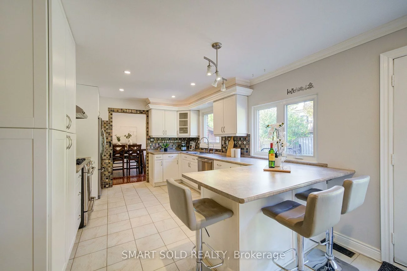 24, Hamilton Hall, Markham Village, Markham