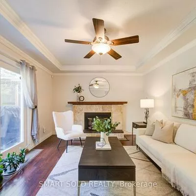 24, Hamilton Hall, Markham Village, Markham