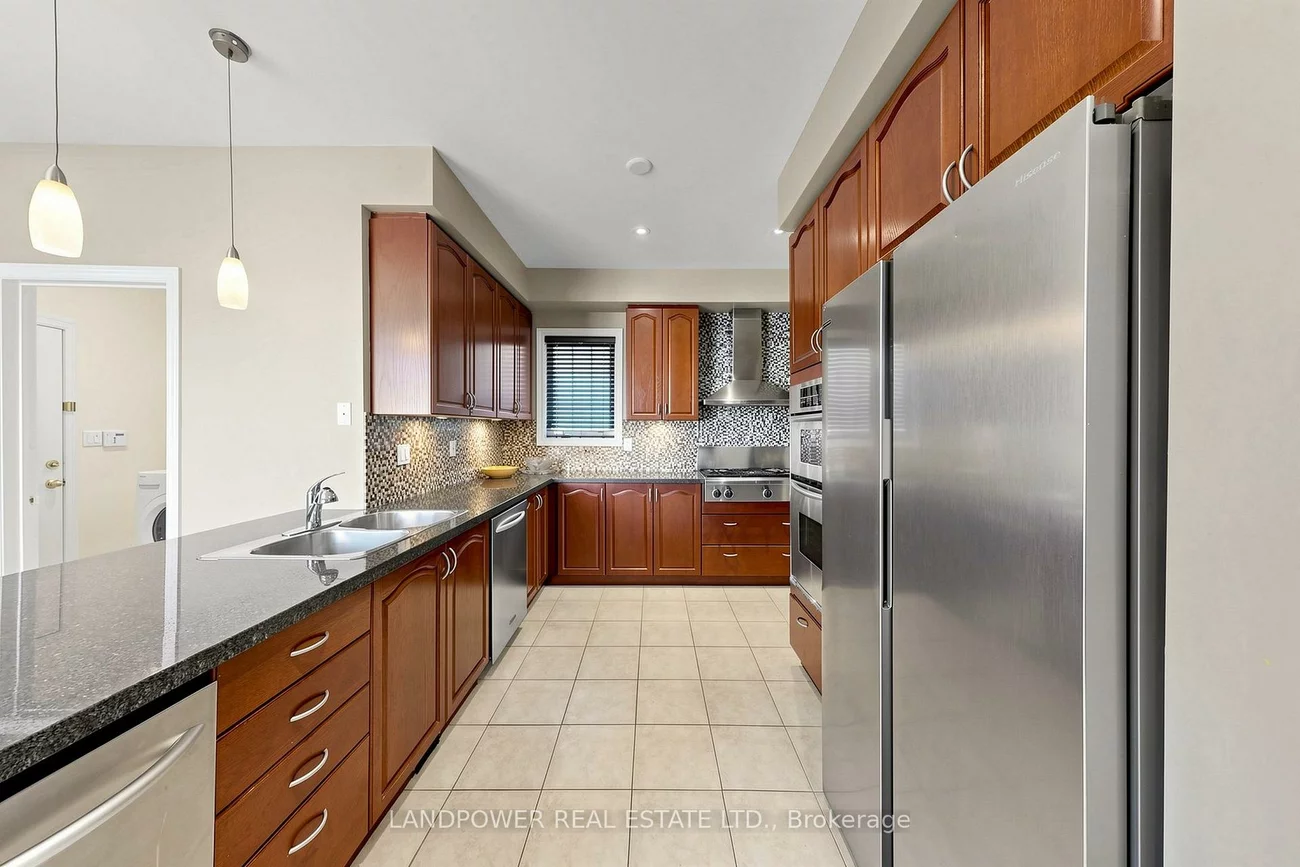 25, Reflection, Cathedraltown, Markham