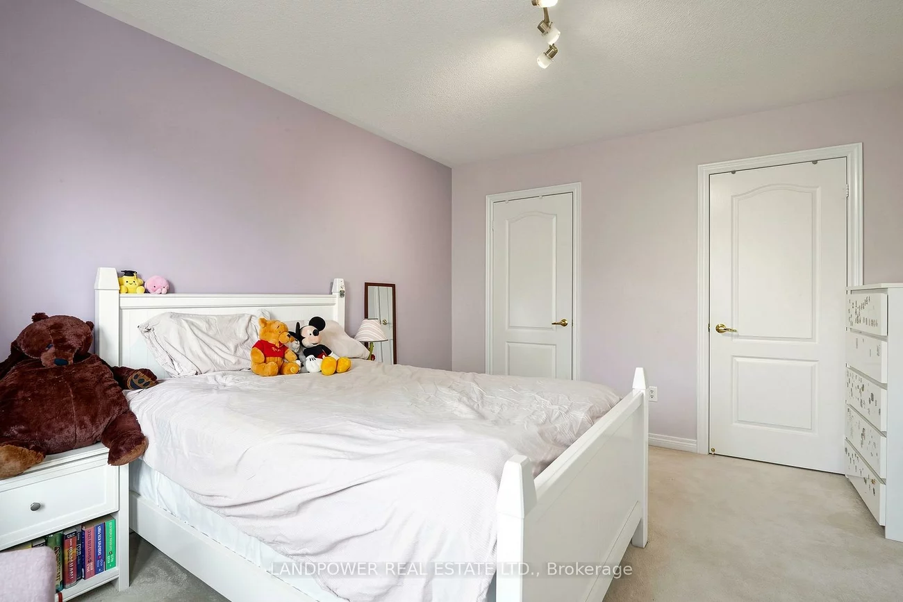 25, Reflection, Cathedraltown, Markham