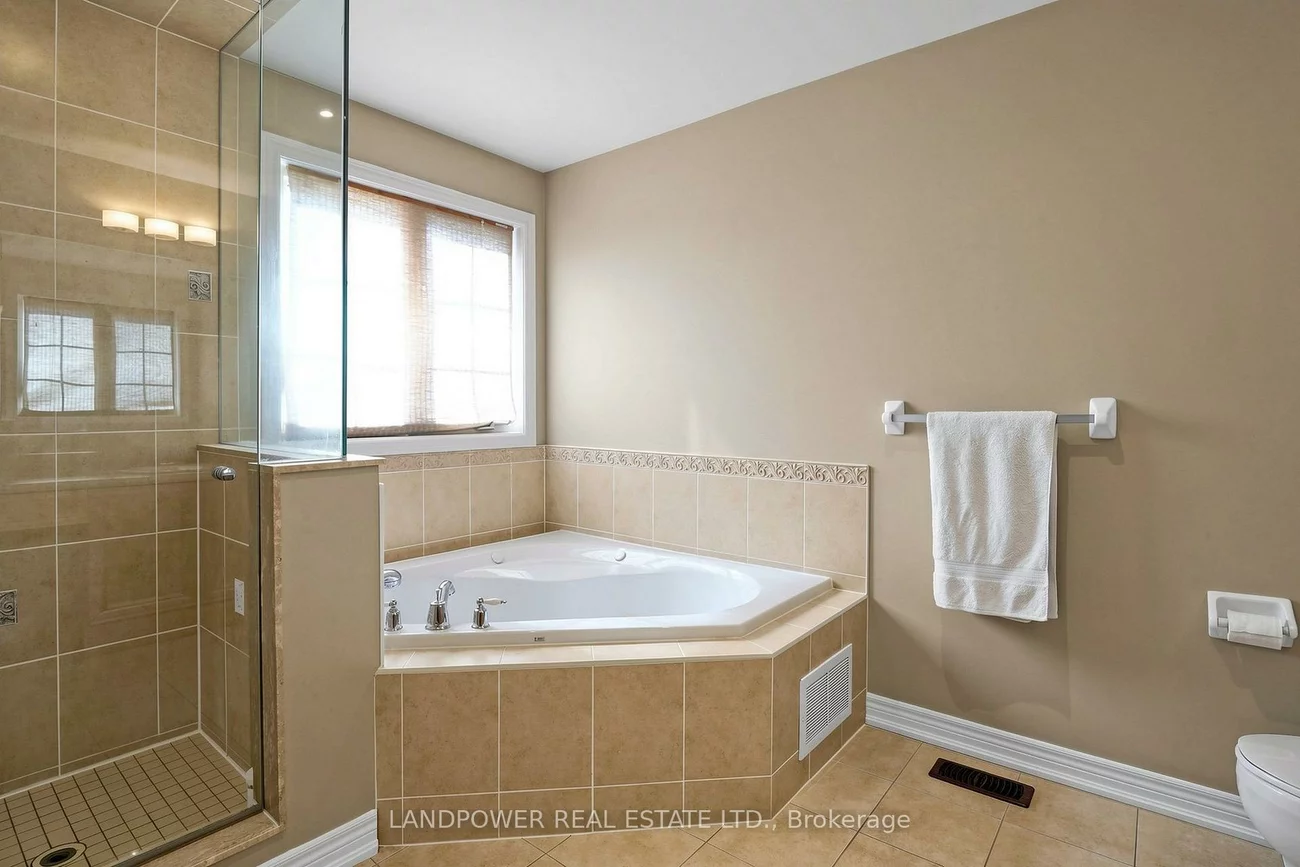 25, Reflection, Cathedraltown, Markham
