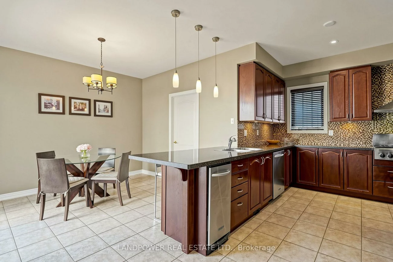 25, Reflection, Cathedraltown, Markham