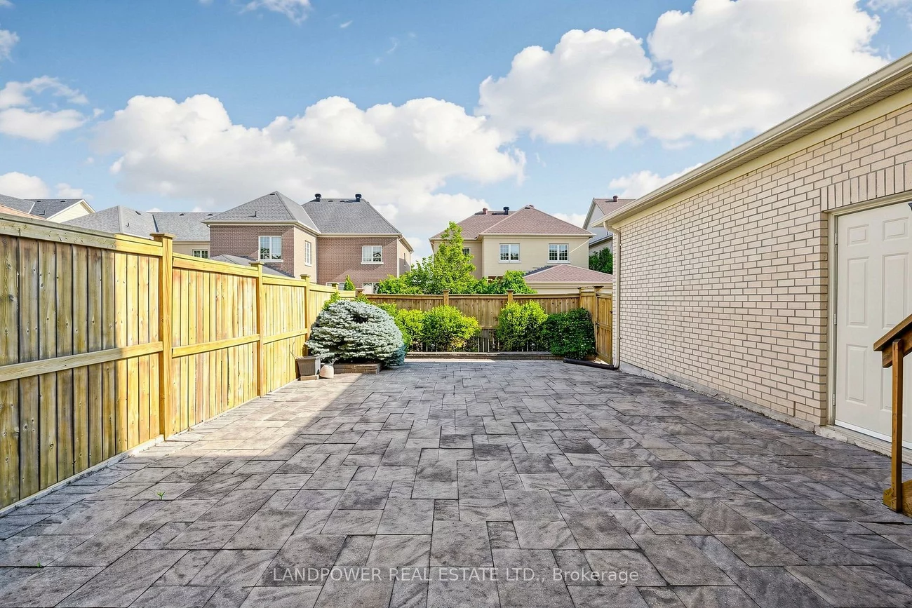 25, Reflection, Cathedraltown, Markham