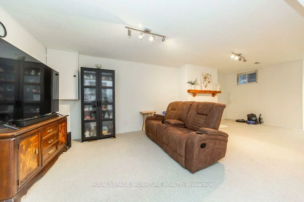 28, Augusta, Royal Orchard, Markham