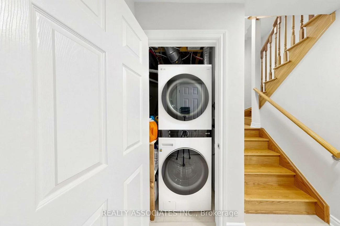 297, Delray, Greensborough, Markham