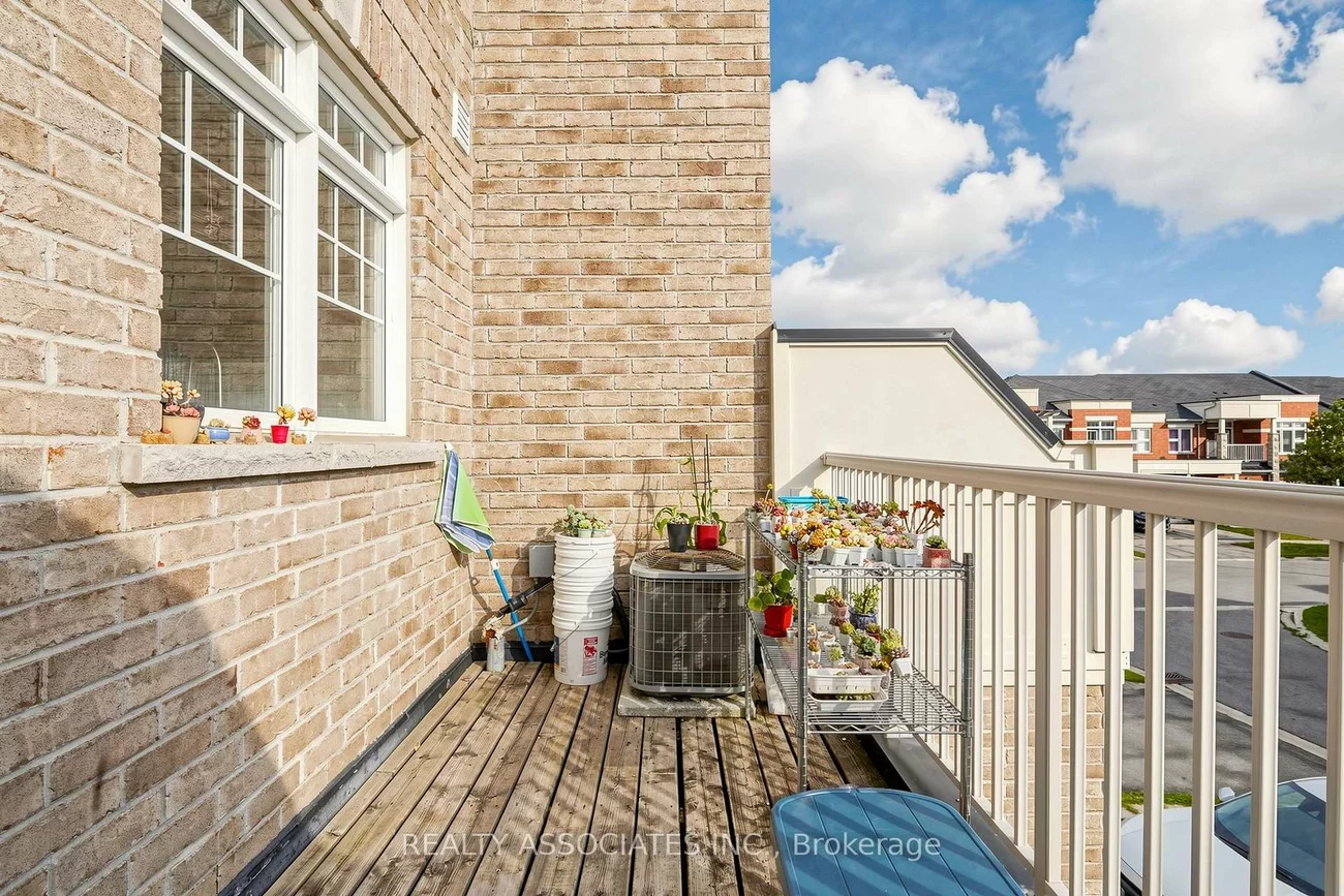 297, Delray, Greensborough, Markham