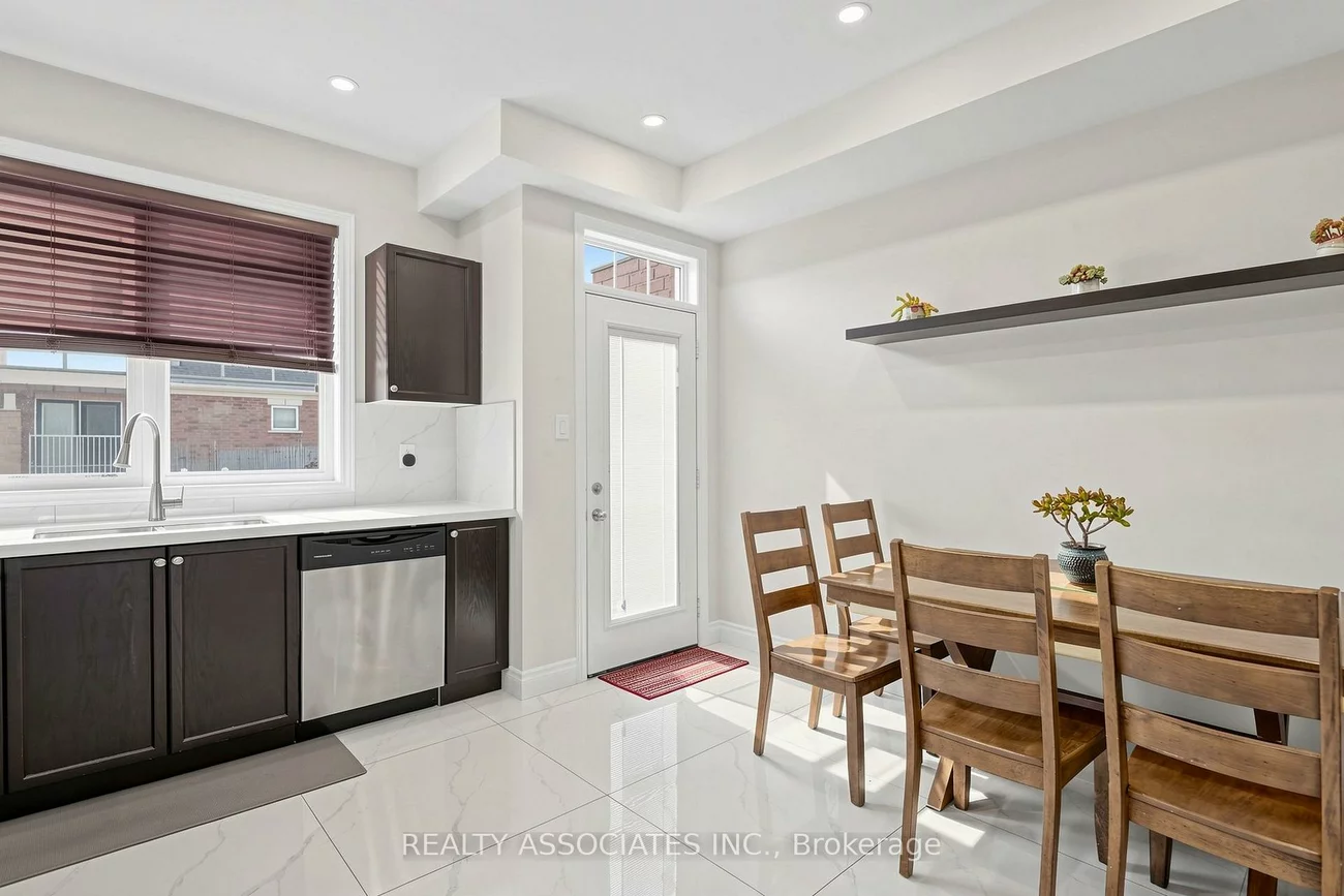297, Delray, Greensborough, Markham