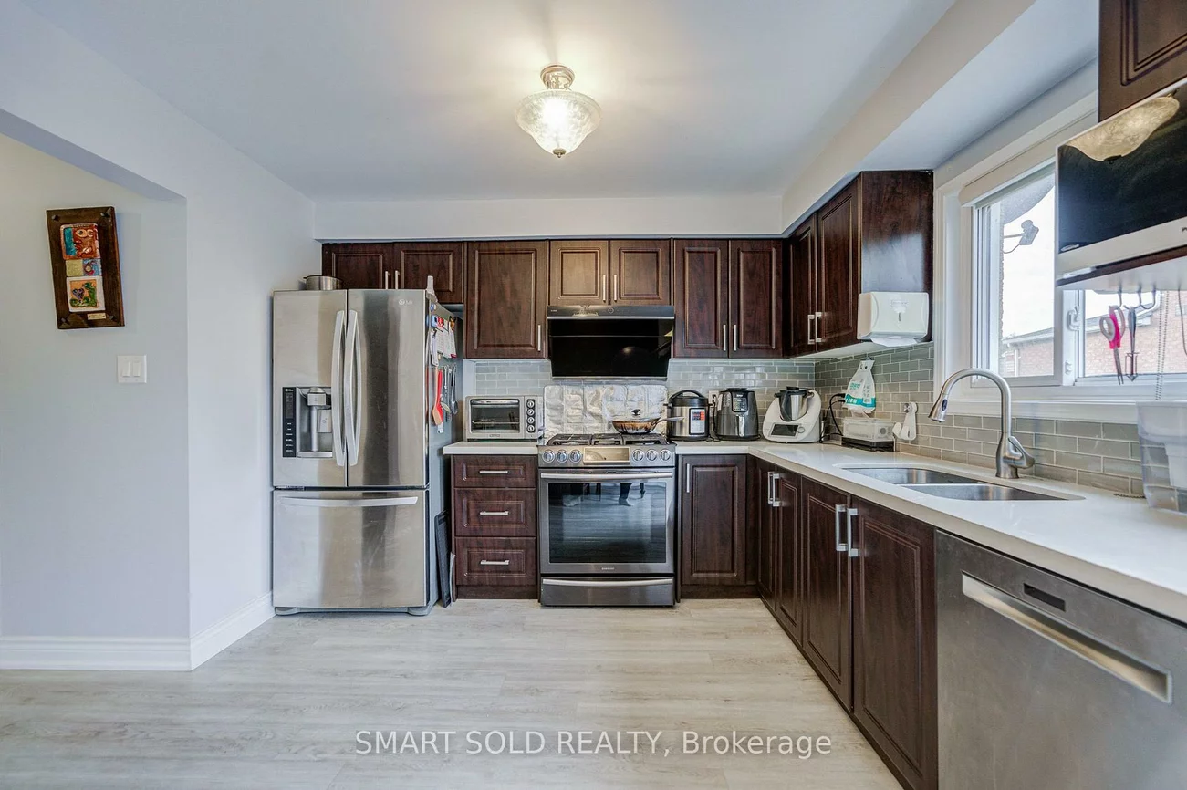 70, Connery, Middlefield, Markham
