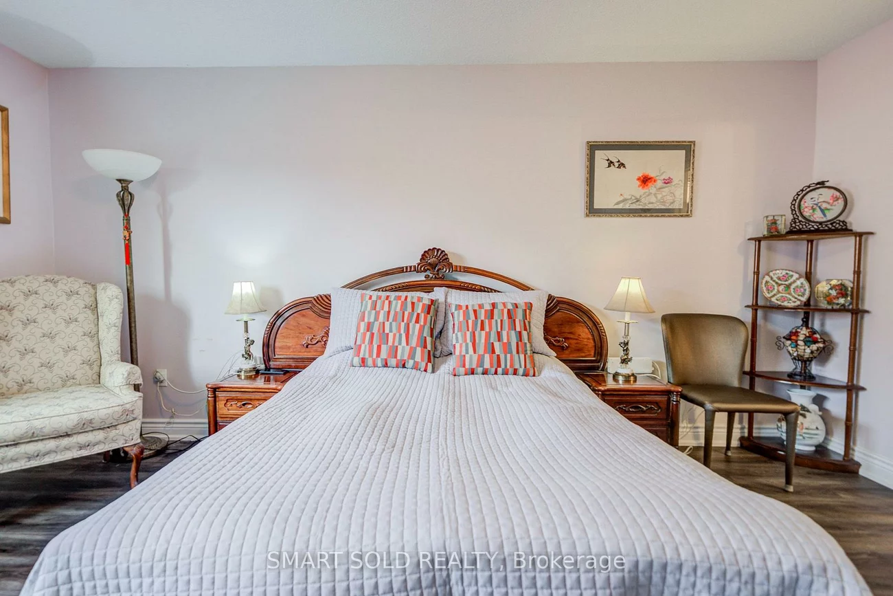 70, Connery, Middlefield, Markham