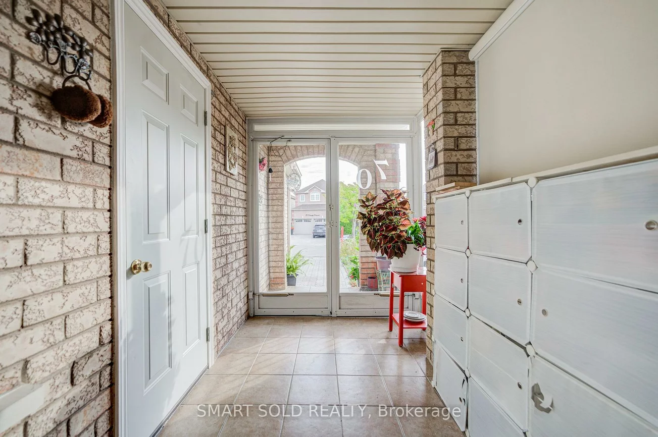 70, Connery, Middlefield, Markham