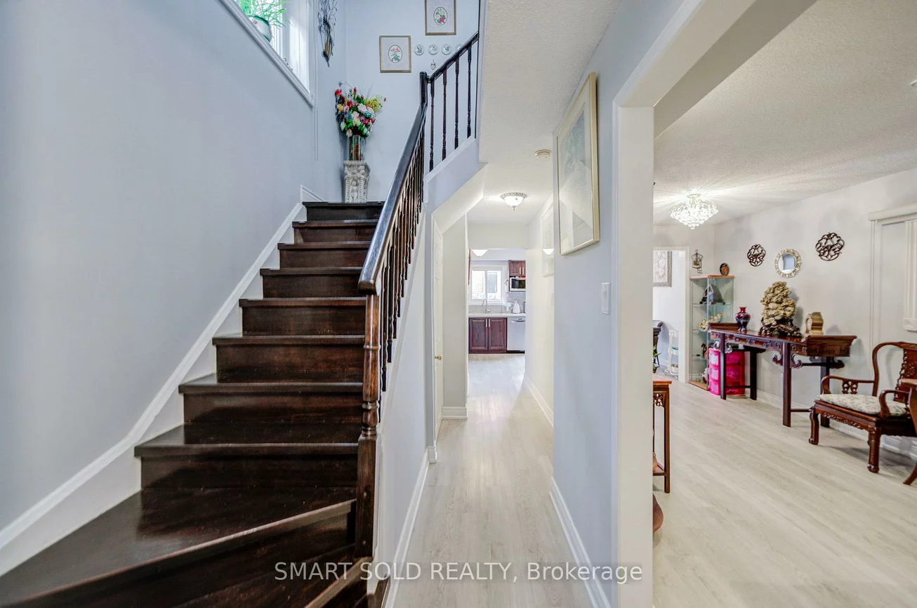 70, Connery, Middlefield, Markham